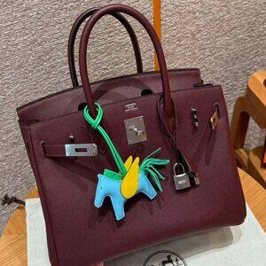 Classic Hermes Bag: A Stylish and Versatile Choice for Elegance